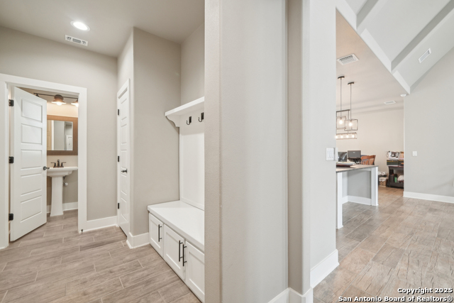 205 Patchwork Corners Property Photo 17