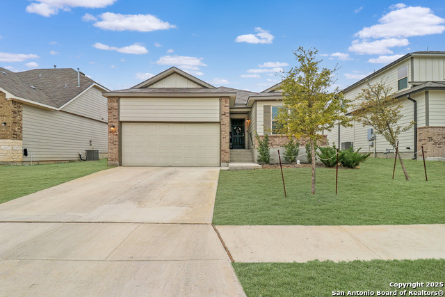 6739 Shiraz Property Photo 1