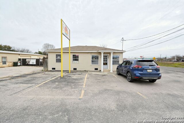 100 Schertz Pkwy Property Photo 5