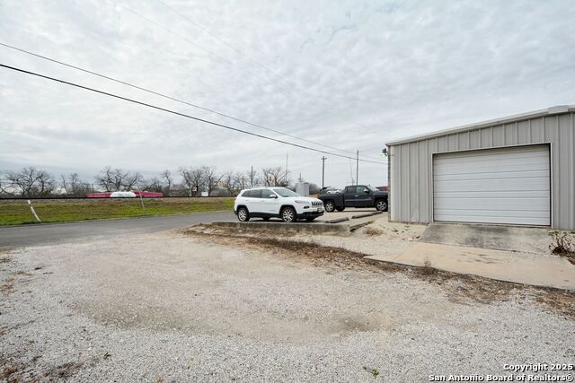 100 Schertz Pkwy Property Photo 9