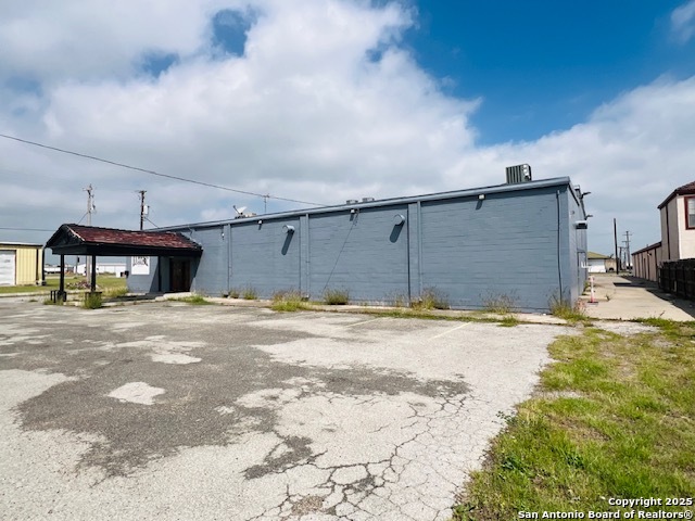 120 S Aransas St. Property Photo 4