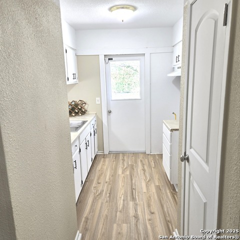 7407 Singing Brook Property Photo 8