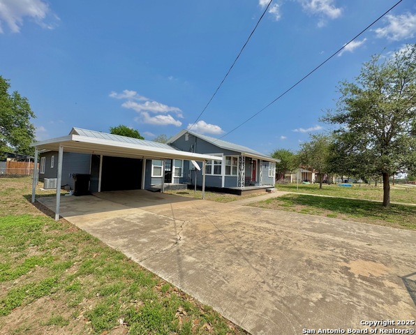 710 W Hondo Property Photo 4