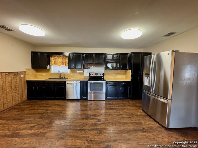 710 W Hondo Property Photo 10