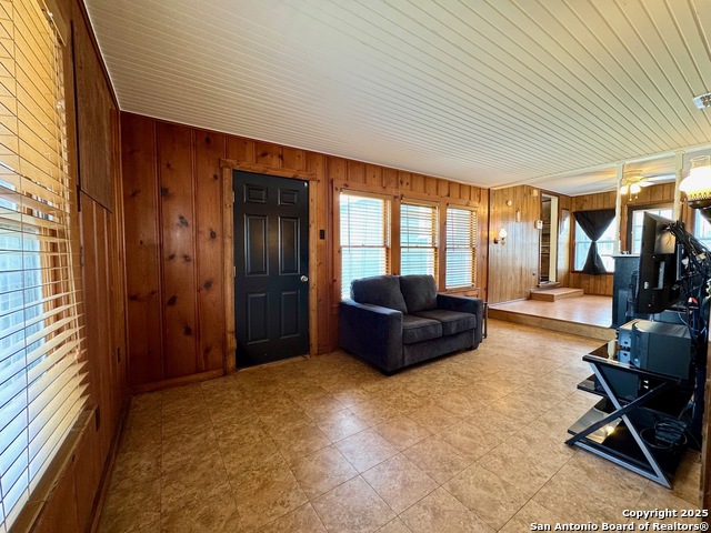 710 W Hondo Property Photo 16