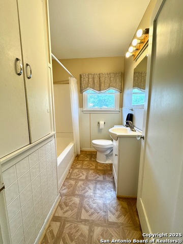 710 W Hondo Property Photo 27