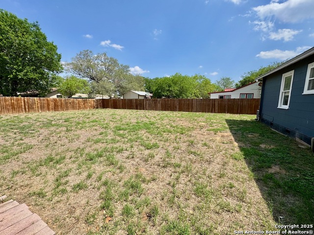 710 W Hondo Property Photo 29