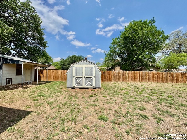710 W Hondo Property Photo 30