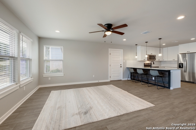 122 Hi View Property Photo 4