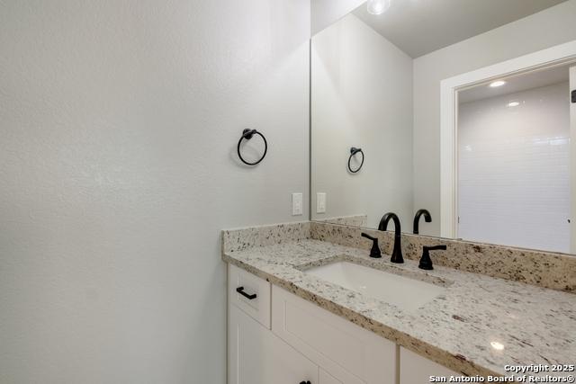 122 Hi View Property Photo 19