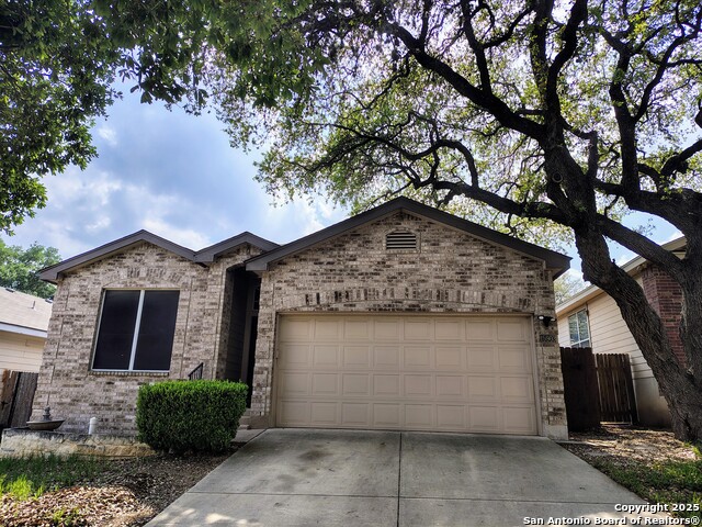15903 Drexel Run Property Photo 1