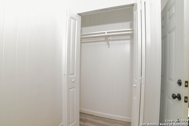 215 Greenlawn Ave Property Photo 8