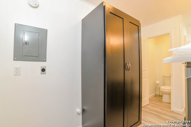 215 Greenlawn Ave Property Photo 12