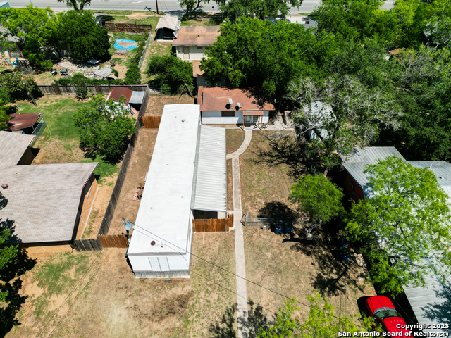 215 Greenlawn Ave Property Photo 15