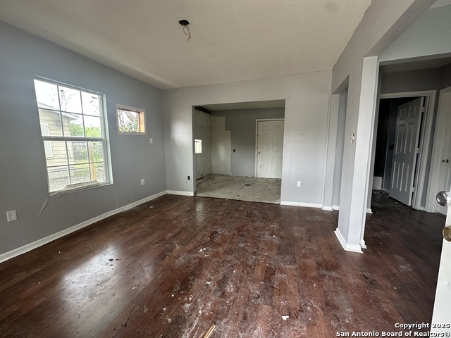2751 Culebra Property Photo 2