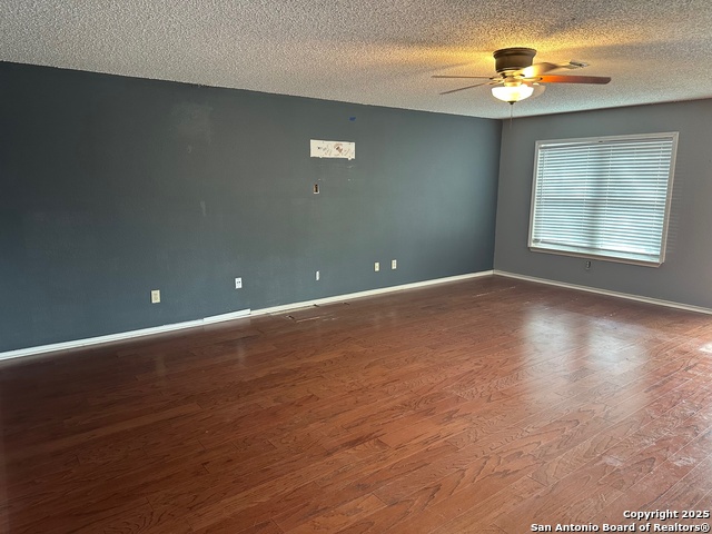 15847 Pleasant Well Property Photo 4