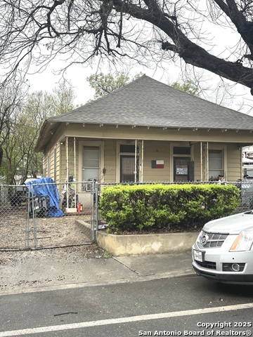904 Ruiz Property Photo