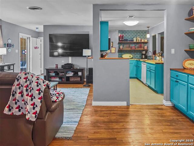 813 N Morgan St Property Photo 7