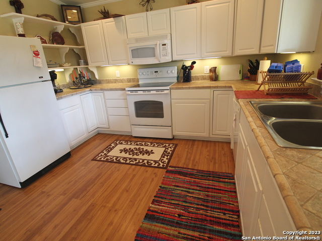 980 Pebble Beach Dr Nw Property Photo 5