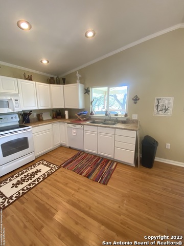 980 Pebble Beach Dr Nw Property Photo 6