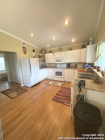 980 Pebble Beach Dr Nw Property Photo 7