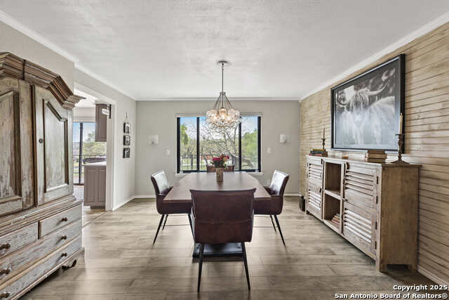 636 Oakland Hills Property Photo 4