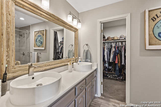 636 Oakland Hills Property Photo 16