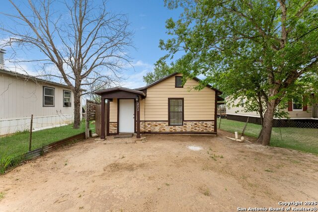 373 Avenue I Property Photo