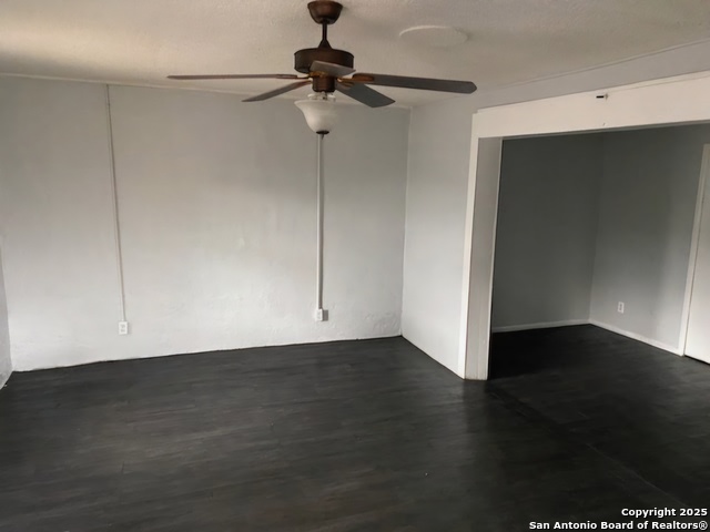 719 San Antonio Property Photo 8