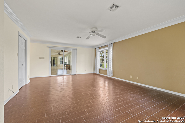 1416 Countryside Bend Property Photo 8