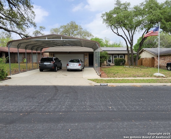 8834 Thatch Property Photo 1