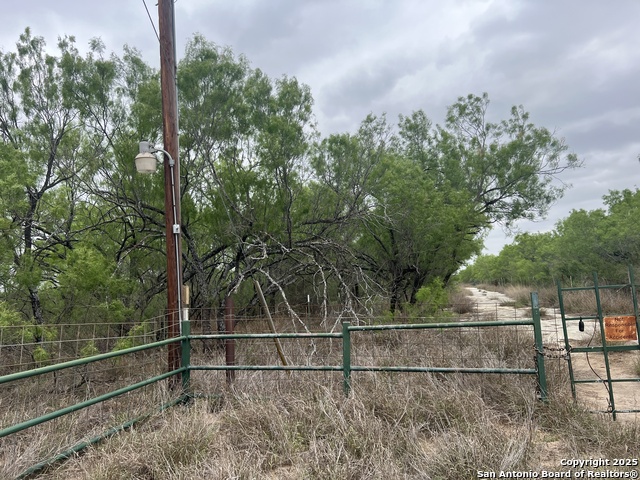 1057 Midway Property Photo 6