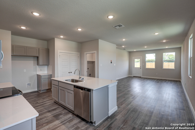 12403 Malarie Square Property Photo 3