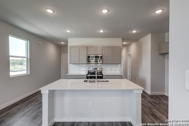 12403 Malarie Square Property Photo 5