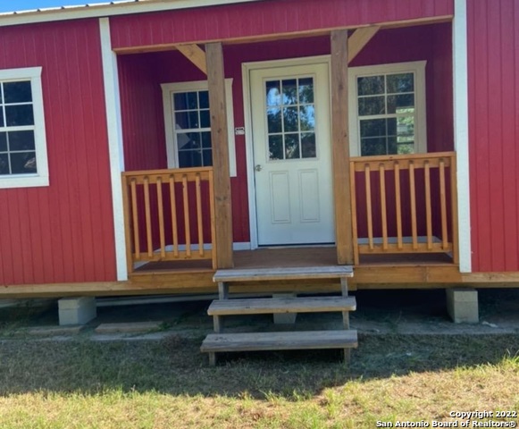 104 S Meerscheidt St Property Photo