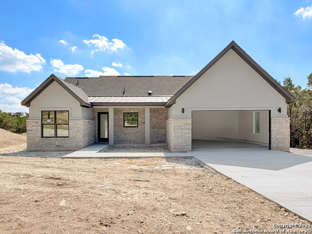 508 Sendera Valley Property Photo 1