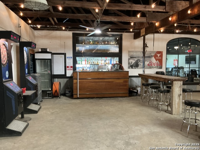 103 W 3rd Street Property Photo 9