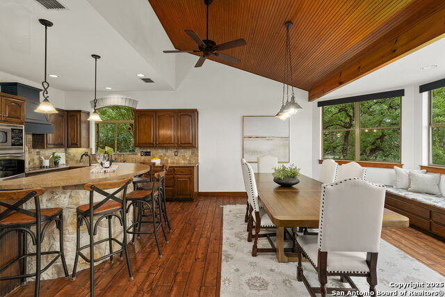 104 High Sierra Property Photo 18