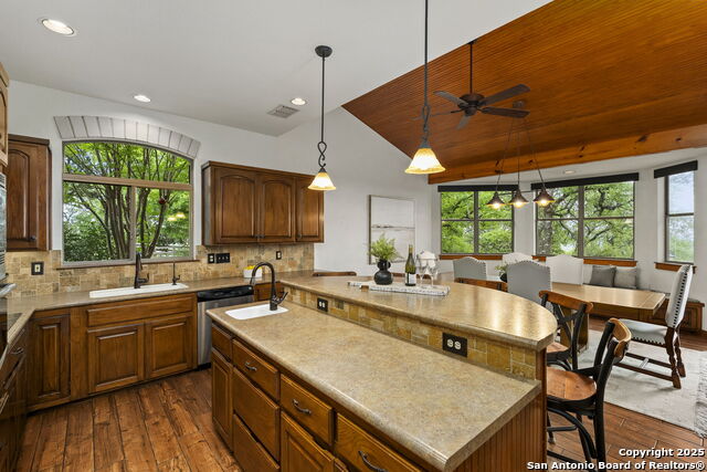 104 High Sierra Property Photo 21