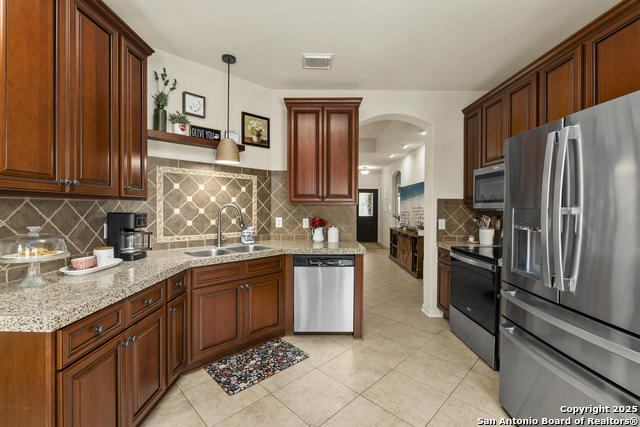 4 Andover Creek Drive Property Photo 7