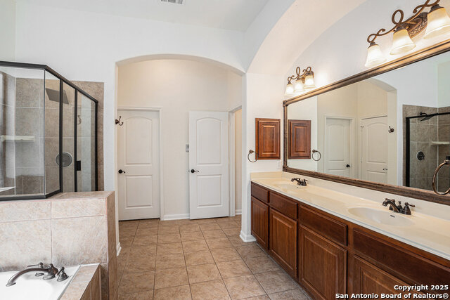 8503 Silent Property Photo 14