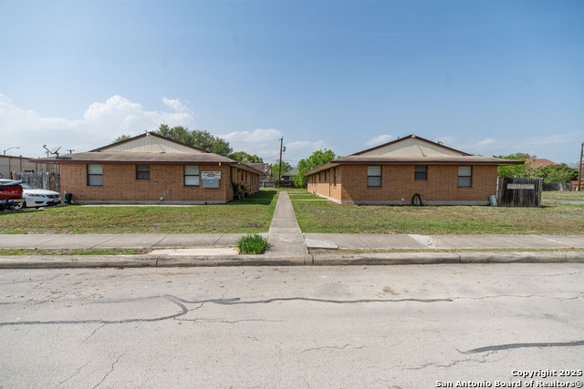 213 E Wright Property Photo