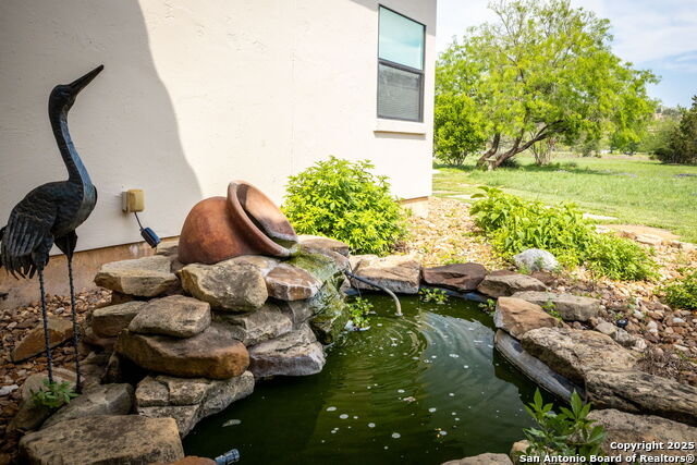 851 River Cliff Property Photo 9