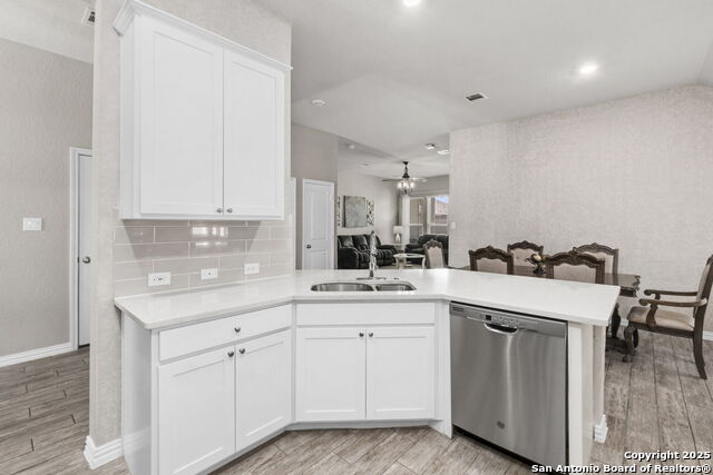 8521 Norias Wheel Property Photo 9