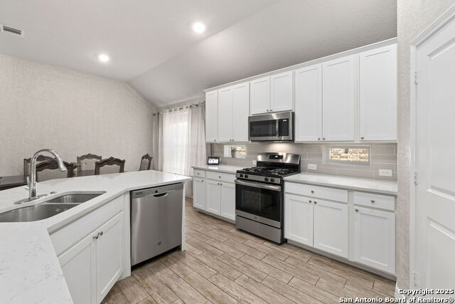 8521 Norias Wheel Property Photo 9