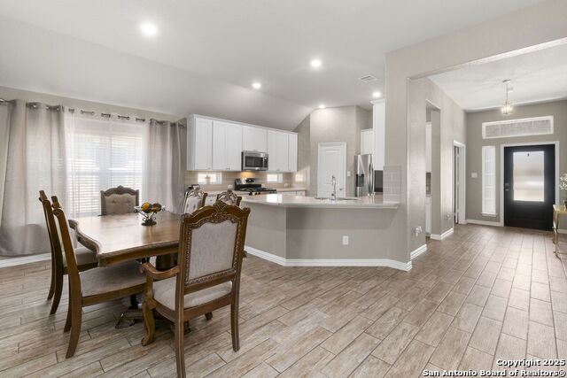 8521 Norias Wheel Property Photo 11