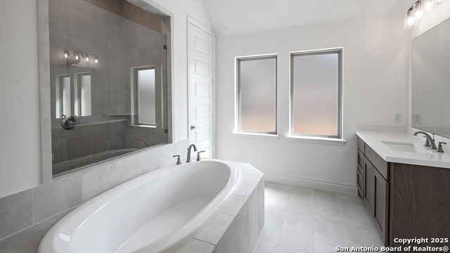 1913 Luna Street Property Photo 16