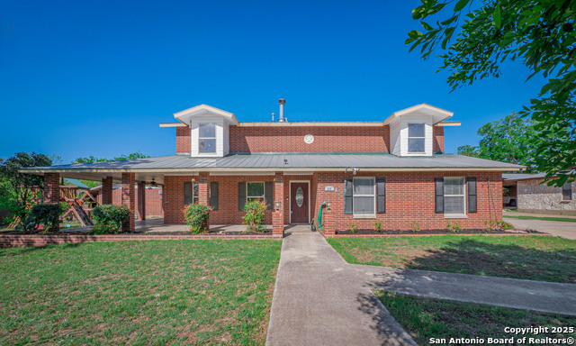310 East St Property Photo
