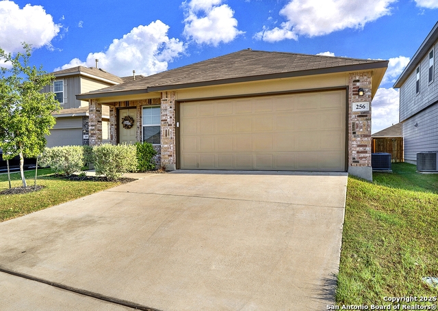 256 Middle Green Loop Property Photo 1