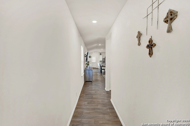 256 Middle Green Loop Property Photo 6